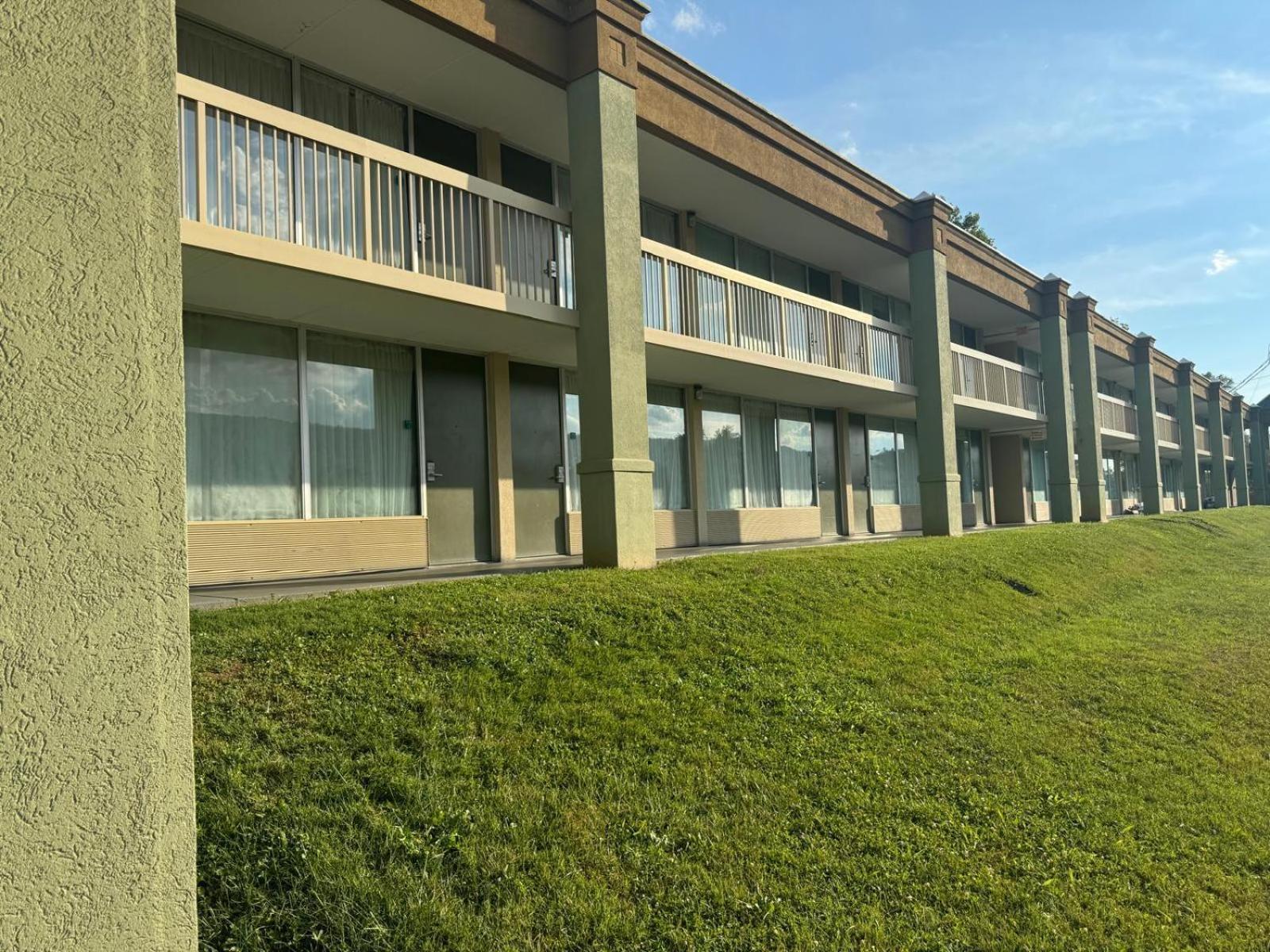 Quality Inn Harriman Buitenkant foto