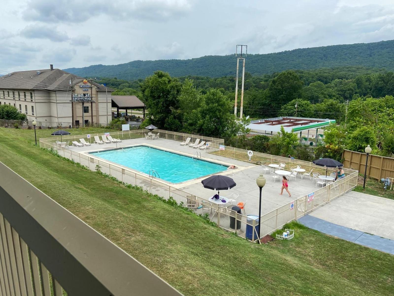 Quality Inn Harriman Buitenkant foto