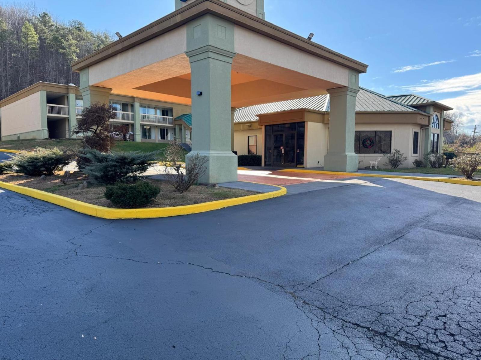 Quality Inn Harriman Buitenkant foto